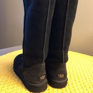 UGG Women’s Classic Tall Black Boot